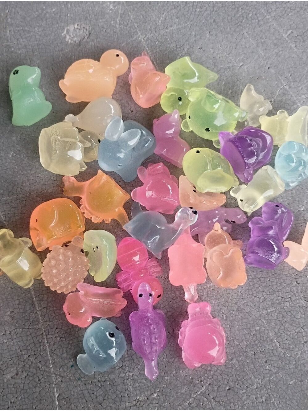 Set Of 35 Resin Glow In The Dark Charms